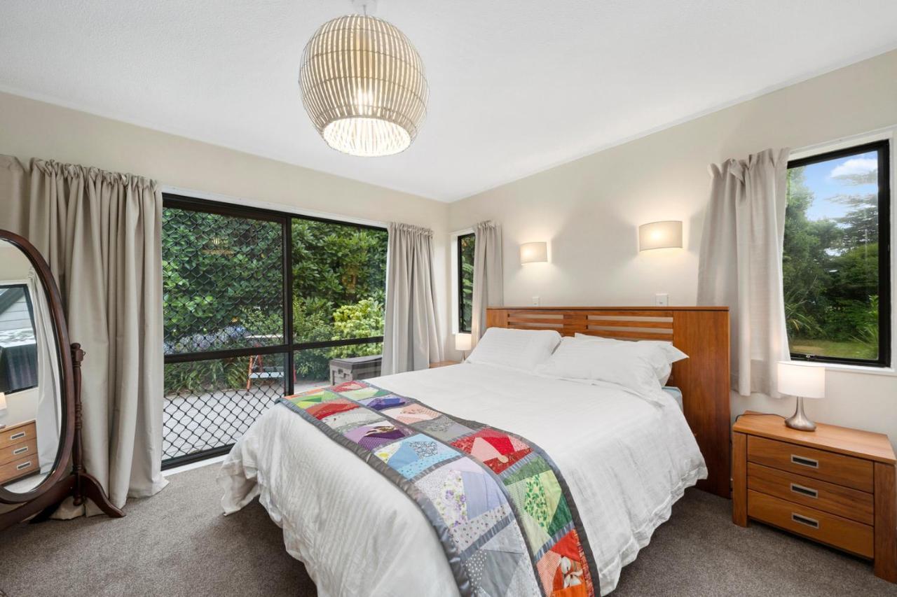 Wharerata - Otaki Beach Holiday Home Exterior foto