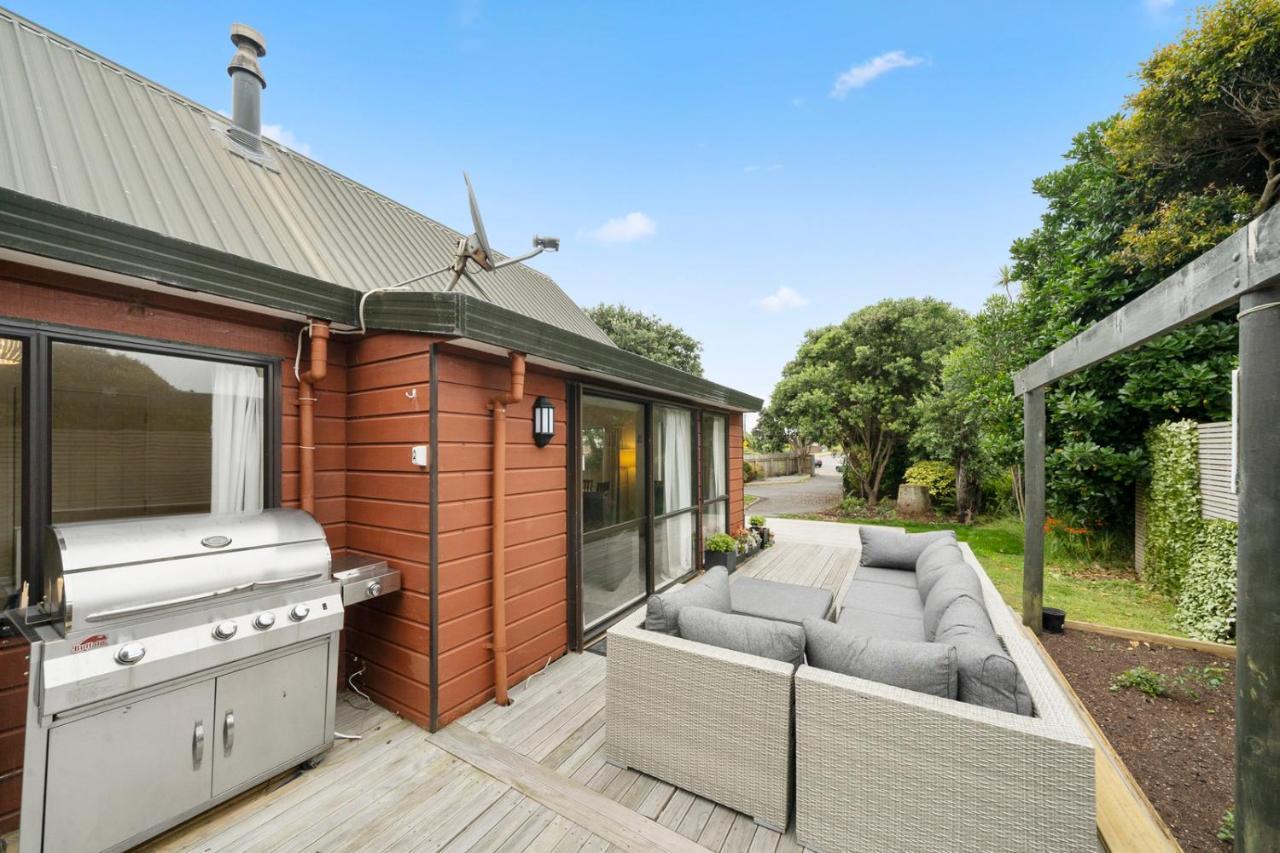Wharerata - Otaki Beach Holiday Home Exterior foto